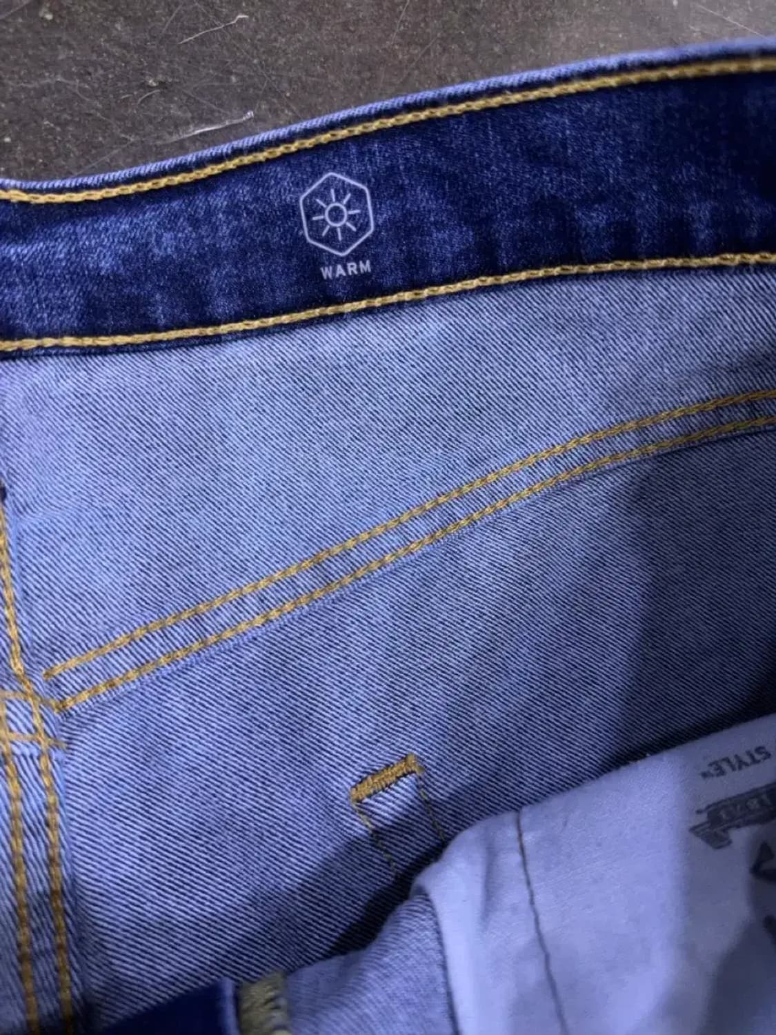 리바이스 502 테이퍼드핏 중청 워싱 웜 약기모 데님팬츠 36 상품이미지8