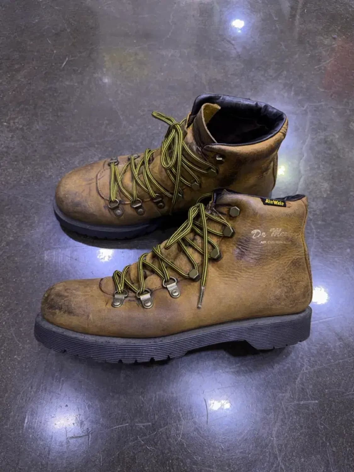 닥터마틴 홀트 하이킹 트래킹 워커 워크 부츠 250 상품이미지5