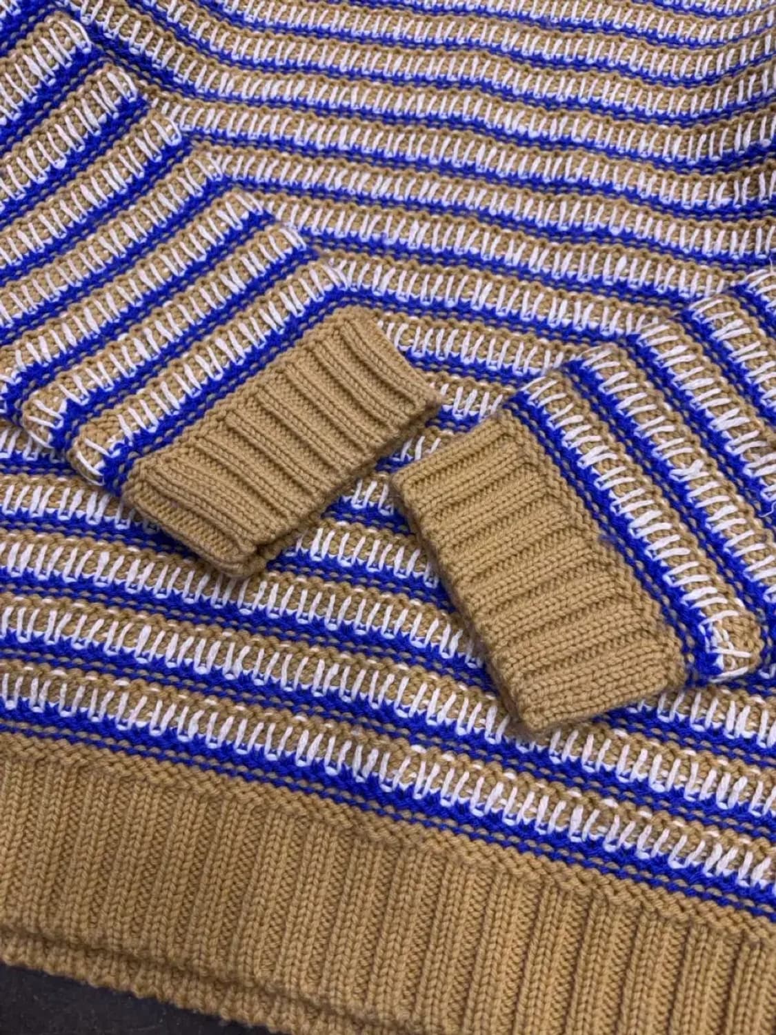 자라 컬러 배색 케이블 니트 스웨터 L 상품이미지5