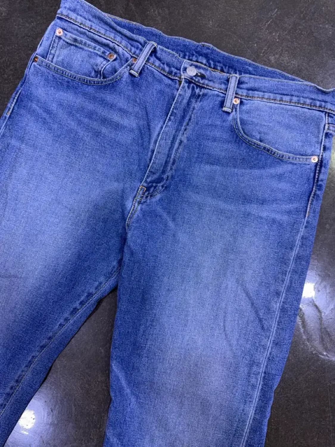 리바이스 522 슬림 테이퍼드핏 중청 워싱 데님팬츠 36 상품이미지3