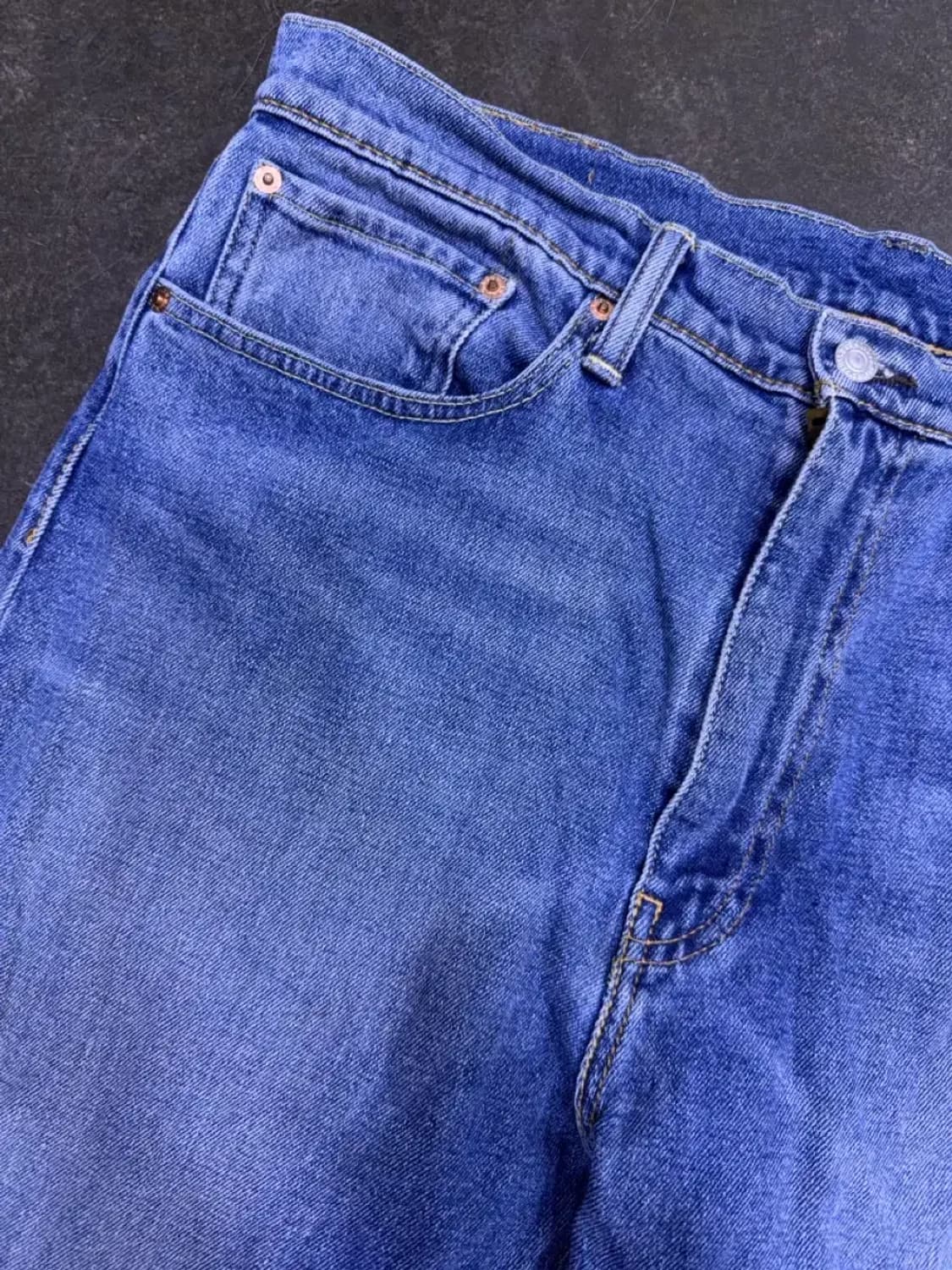 리바이스 522 슬림 테이퍼드핏 중청 워싱 데님팬츠 36 상품이미지4