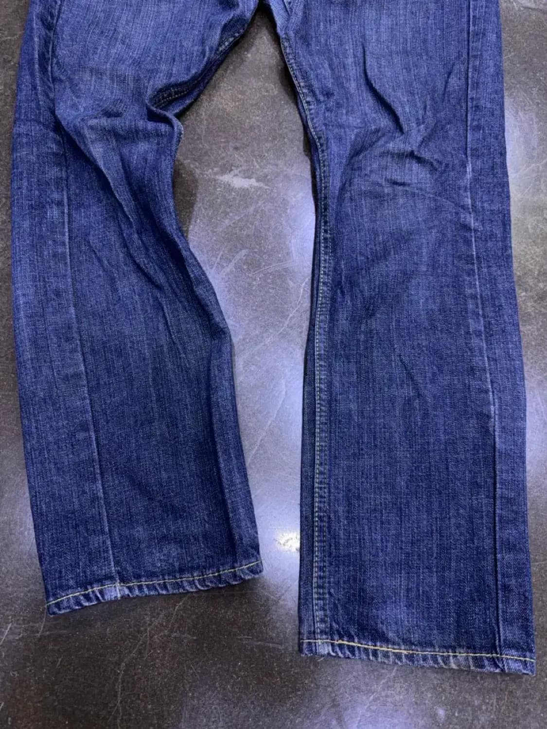 리바이스 511 슬림핏 지퍼 디테일 절개 딥인디고 데님팬츠 32 상품이미지5