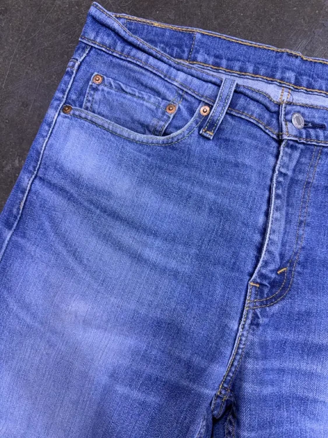 리바이스 510 슬림 스트레이트핏 중청 워싱 데님팬츠 32 상품이미지4