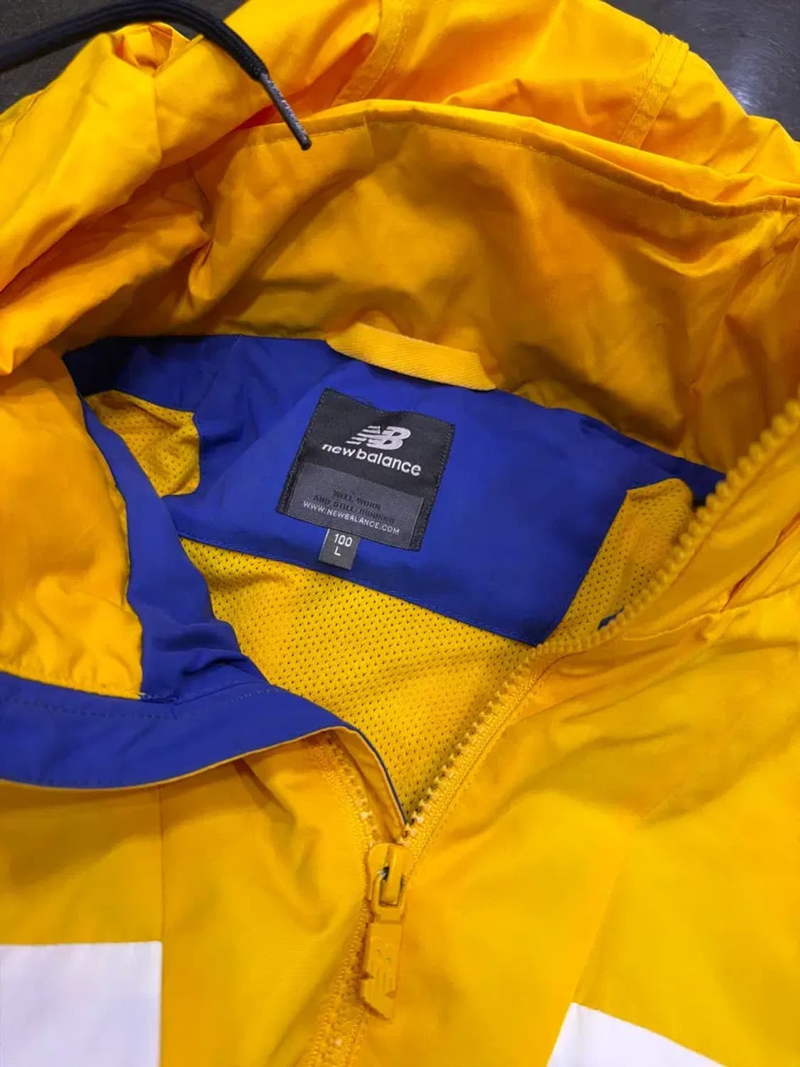 뉴발란스 레트로 배색 바람막이 옐로우 블루 L 상품이미지8