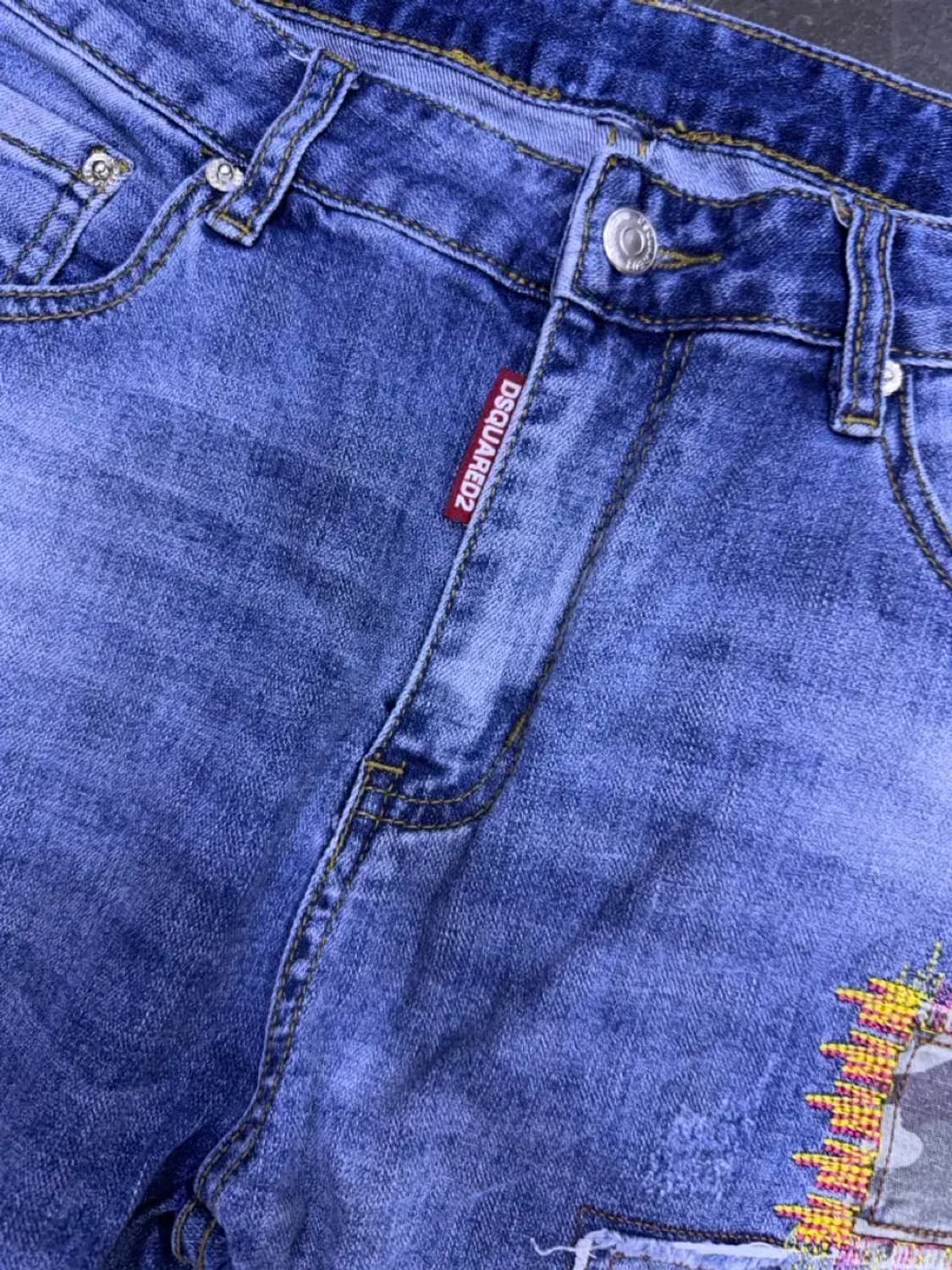 디스퀘어드2 빈티지 패치 워크 디테일 스트레이트핏 데님팬츠 50 상품이미지4