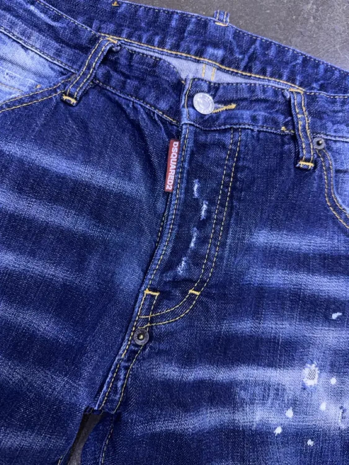 디스퀘어드2 워싱 페인팅 쿨가이진 데님팬츠 46 상품이미지4