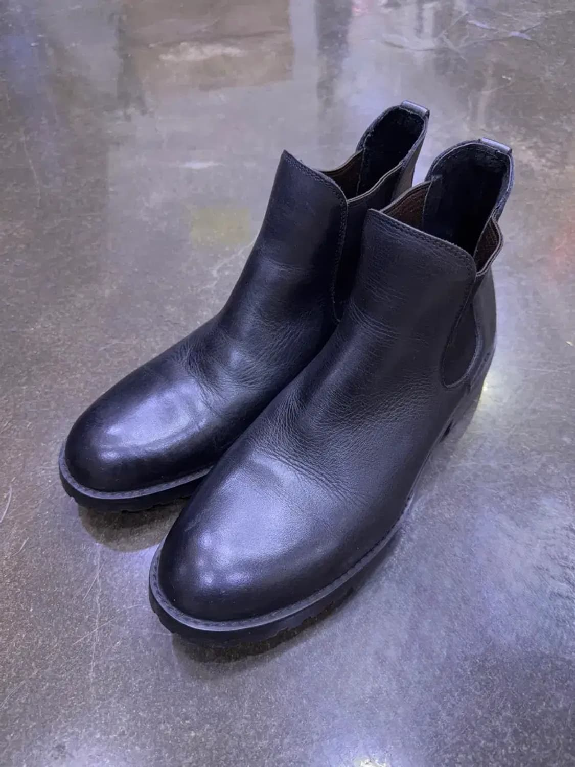 카미난도 x 쉽스 심플 첼시부츠 블랙 260 상품이미지1