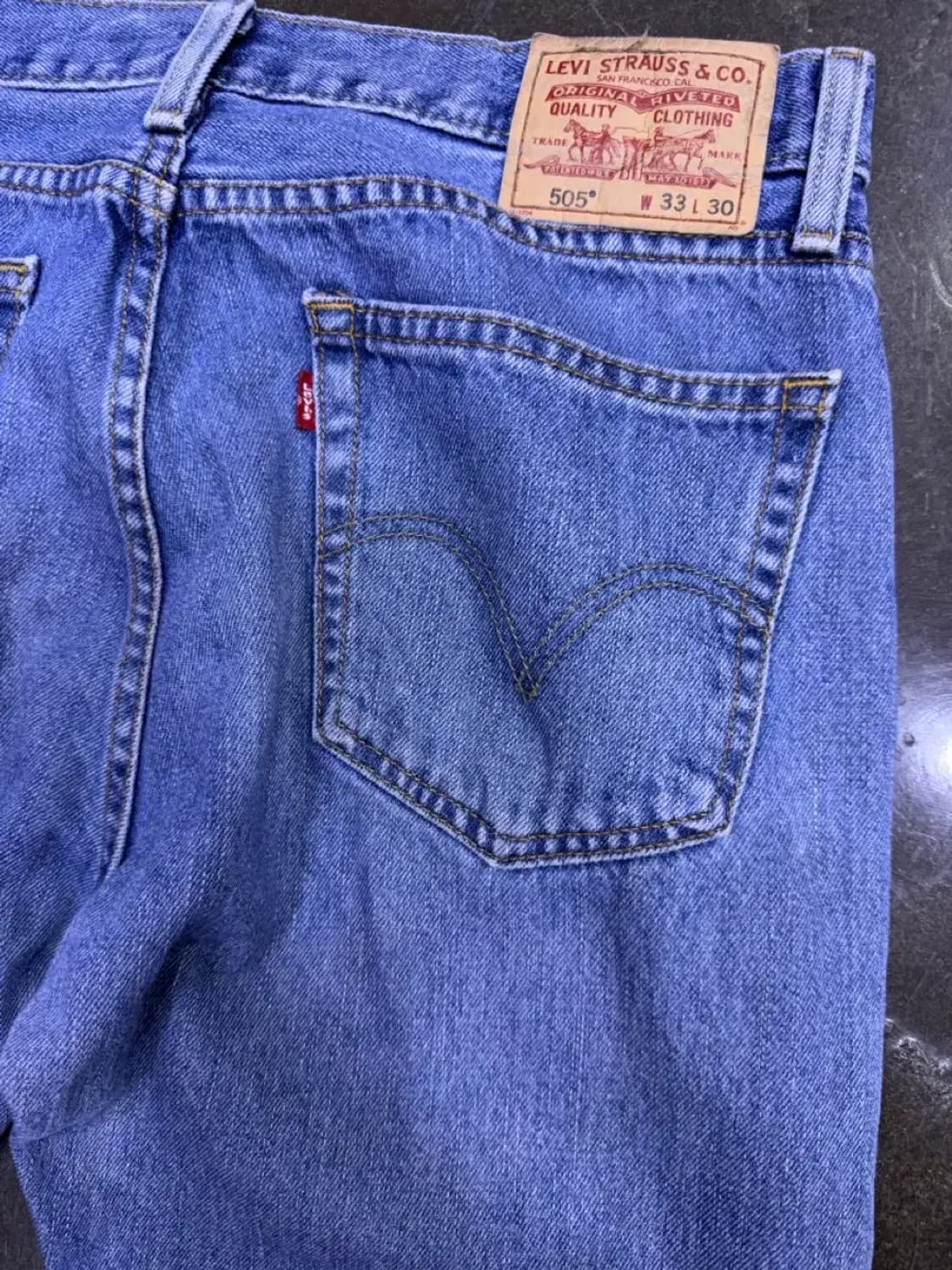 리바이스 505 레귤러 스트레이트핏 00's 워싱 데님팬츠 33 상품이미지8