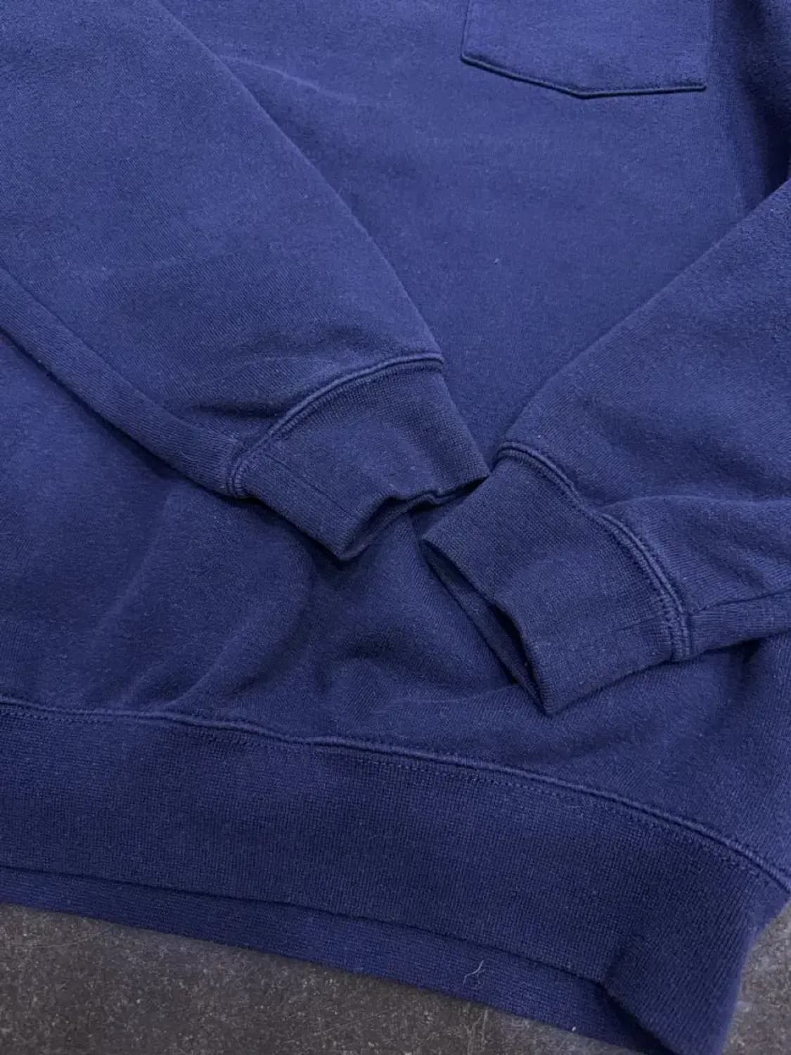 칼하트 포켓 맨투맨 스웻셔츠 약기모 네이비 오리지널핏 S 상품이미지4