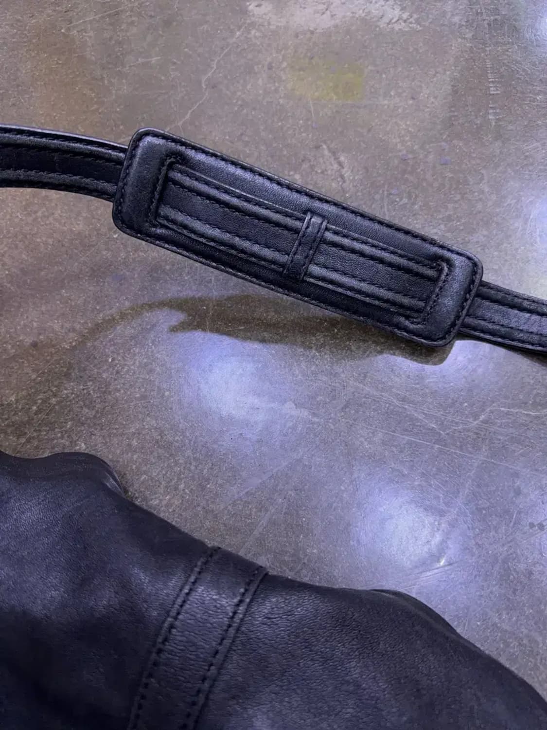 마크 바이 마크제이콥스 펄스 크로스백 레더 블랙 골드 가방 상품이미지10