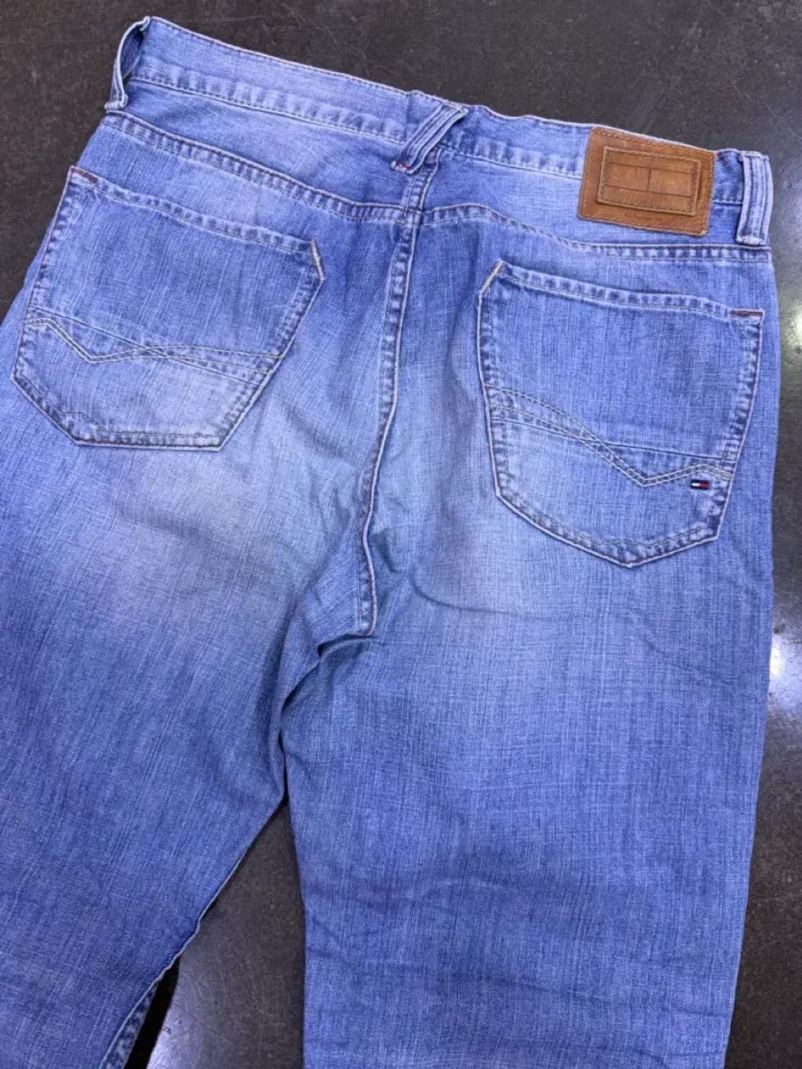 타미힐피거 메디슨 스트레이트핏 빈티지 연청 워싱 데님팬츠 32 상품이미지6