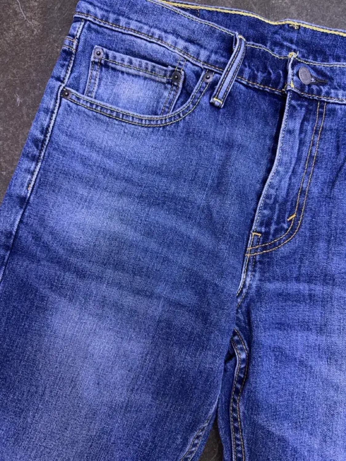 리바이스 511 슬림핏 중청 라인 워싱 데님팬츠 청바지 32 상품이미지4