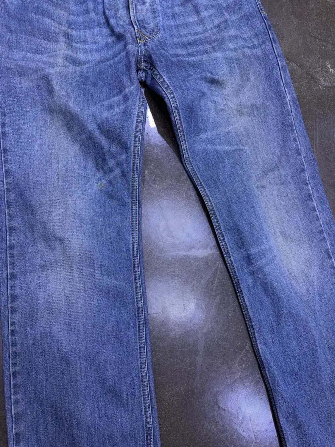 디젤 라키 레귤러 스트레이트핏 빈티지 워싱 데님팬츠 31 상품이미지6