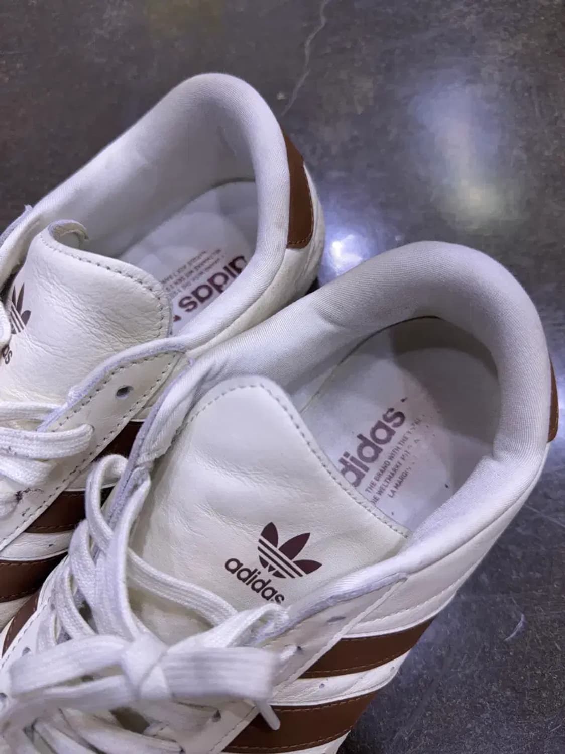 아디다스 태권도 레이스 오프 화이트 브라운 스니커즈 270 상품이미지5