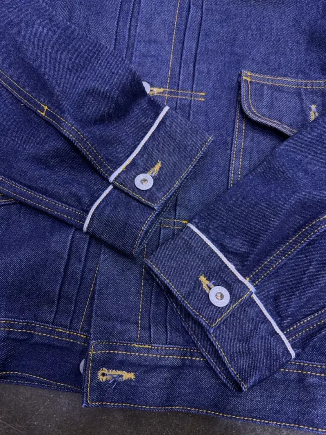 아웃스탠딩 2세대 라운드 포켓 셀비지 데님자켓 트러커 L 상품이미지9