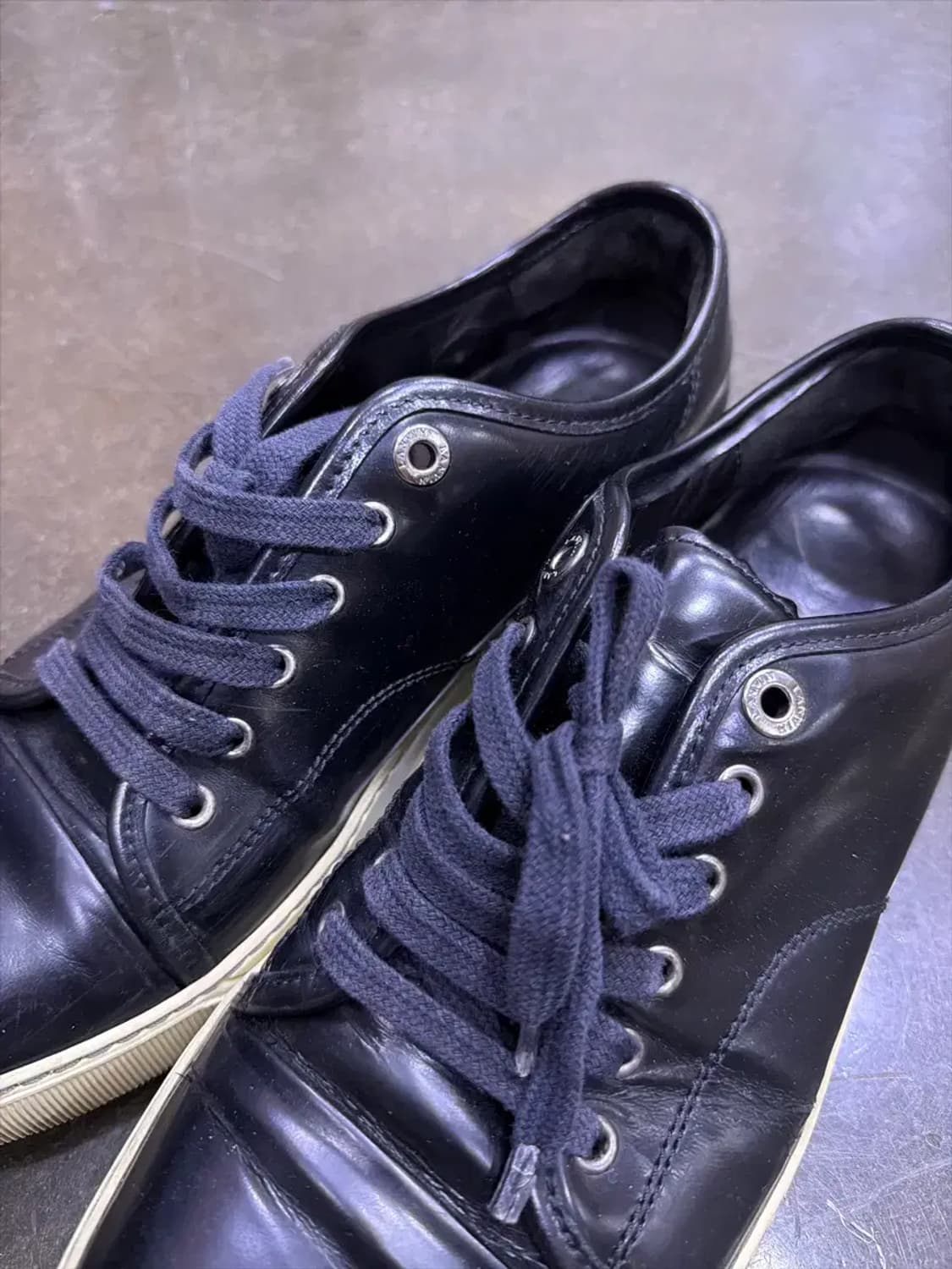 랑방 벨루어 스웨이드 스니커즈 블랙 7 사이즈 260 상품이미지4