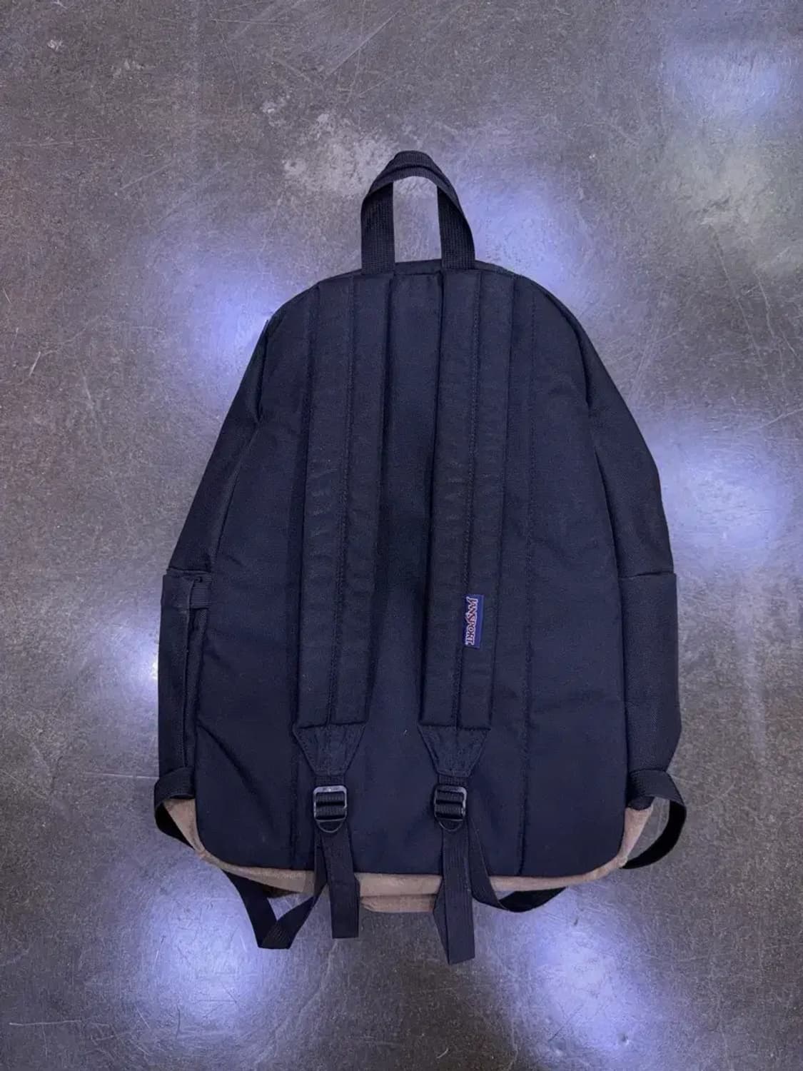 잔스포츠 라이트 스웨이드 블랙 캐쥬얼 백팩 상품이미지2