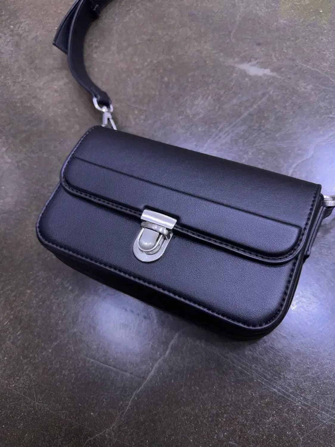 자라 블랙 미니 크로스바디 백 크로스백 가방 상품이미지7