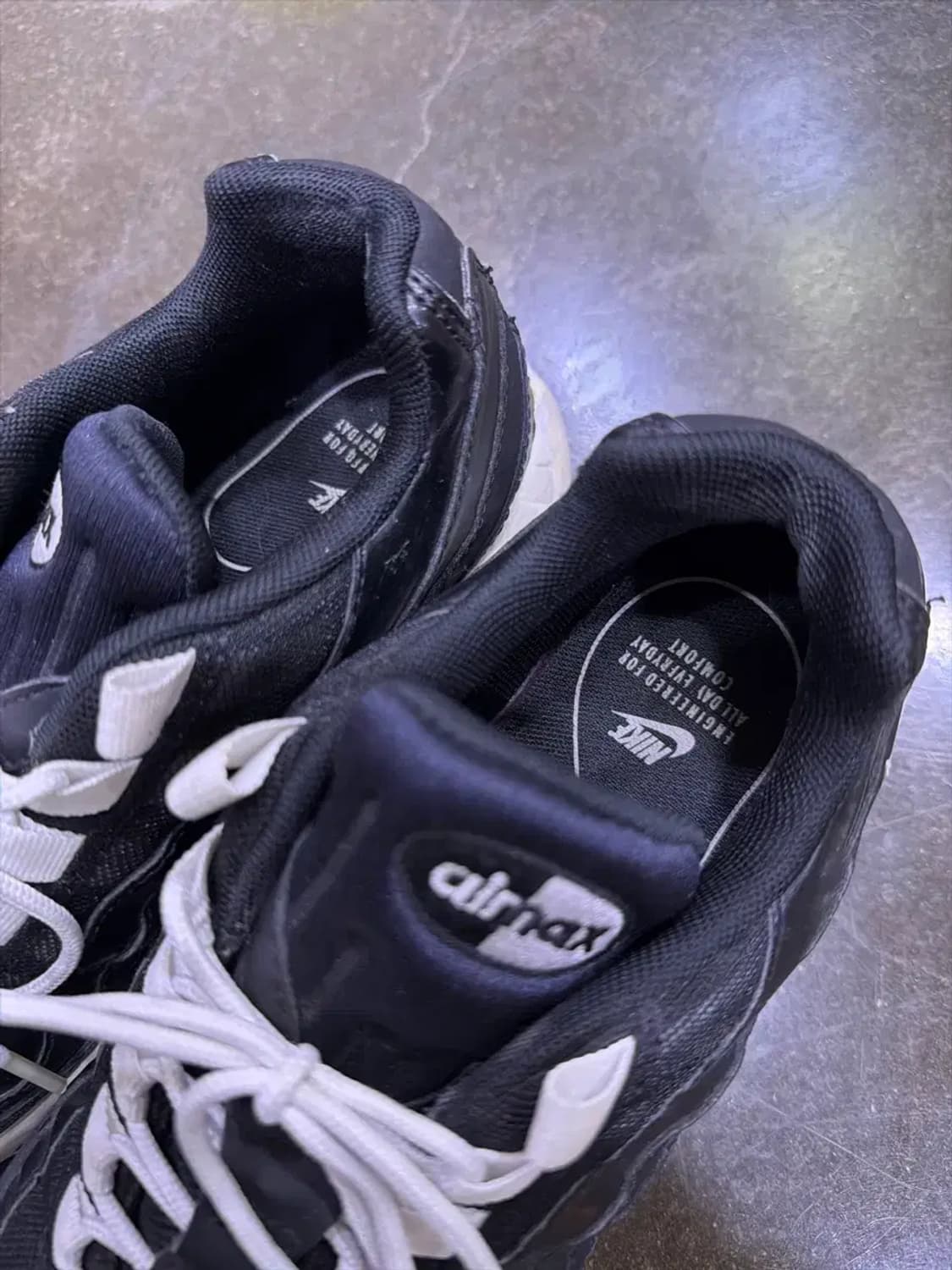 나이키 우먼스 에어맥스95 에센셜 음양 팩 블랙 235 상품이미지5