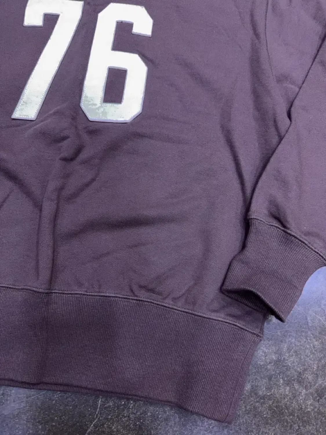 유니폼브릿지 76 패치 맨투맨 스웻셔츠 브라운 M 상품이미지7