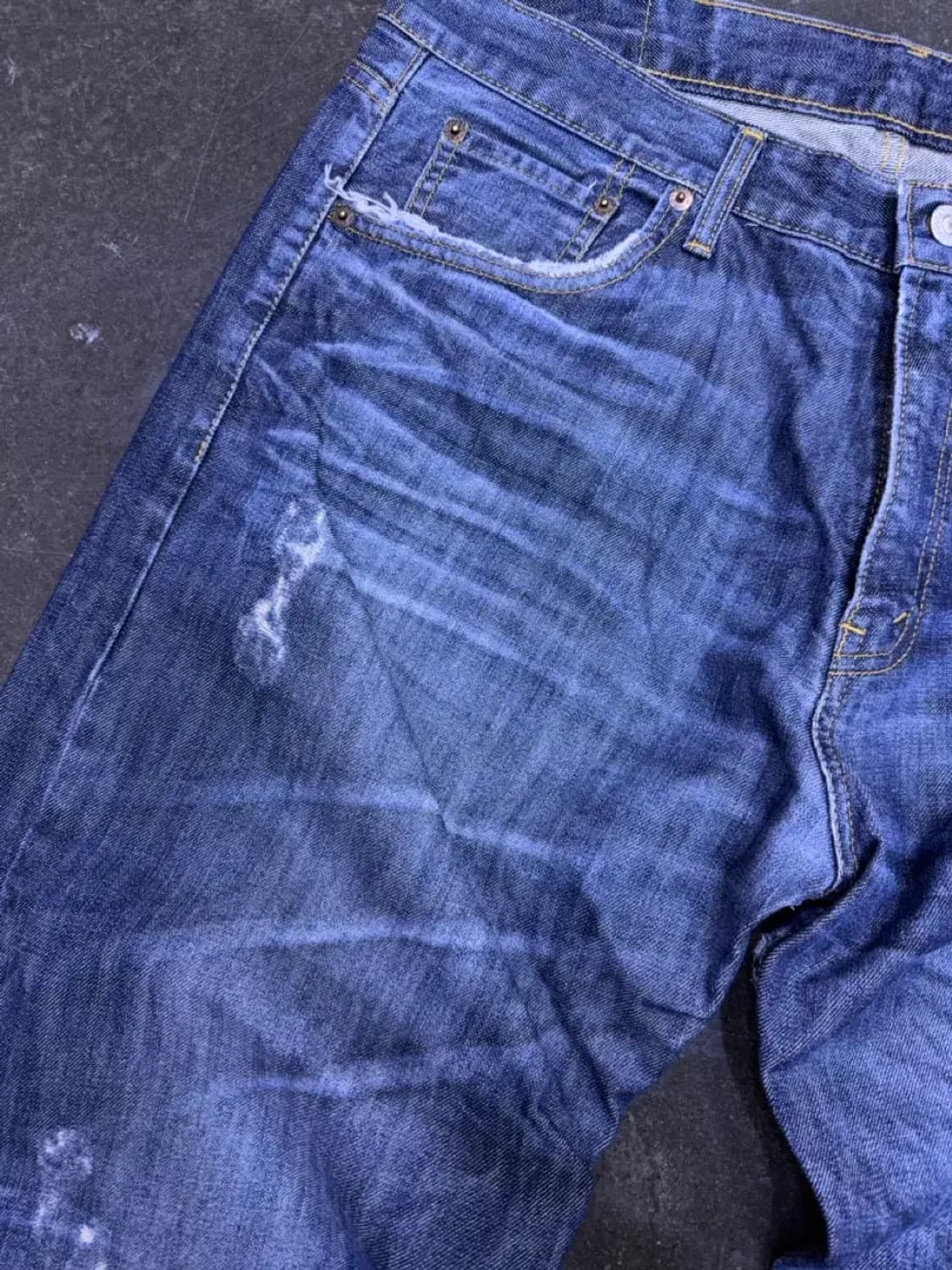 리바이스 501 00's 레귤러핏 빈티지 주름 워싱 데미지 데님팬츠 36 상품이미지4