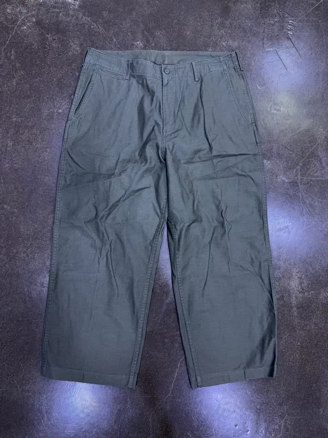 무신사스탠다드 백사틴 오피서 와이드 팬츠 올리브 36 상품이미지1