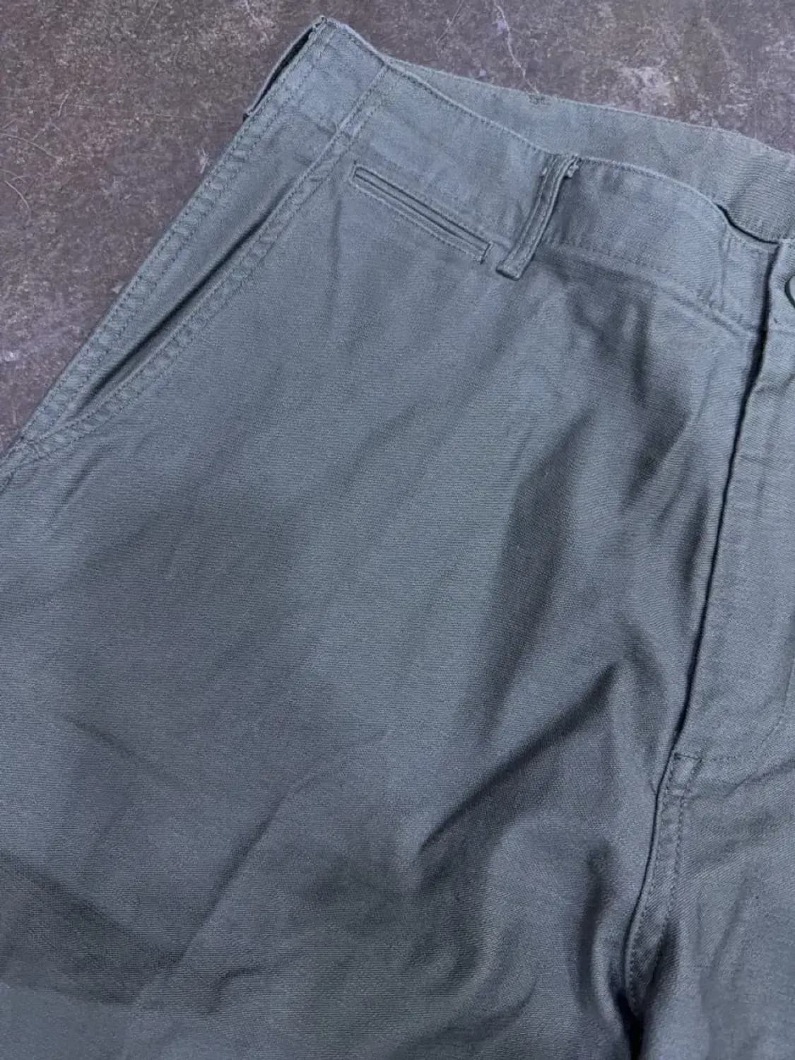 무신사스탠다드 백사틴 오피서 와이드 팬츠 올리브 36 상품이미지4