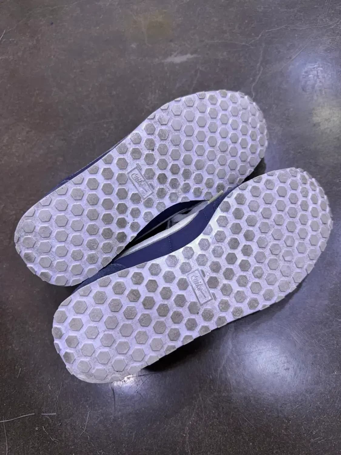 나이키 오세아니아 네이비 화이트 스니커즈 255 상품이미지7