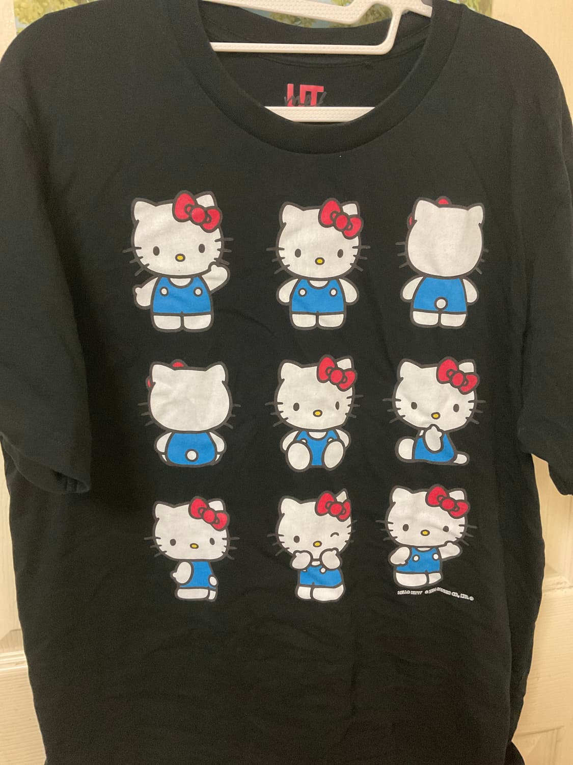 유니클로 키티 반팔 상품이미지1