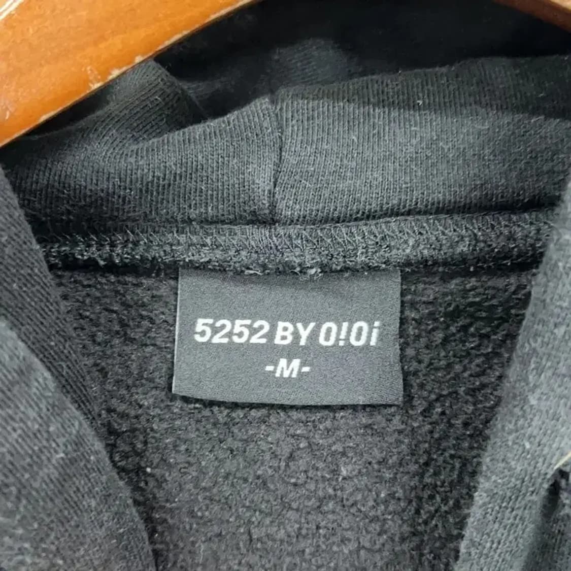 만원샵 OIOI 캐주얼 빅로고 기모 후드티 95 M03818 상품이미지4