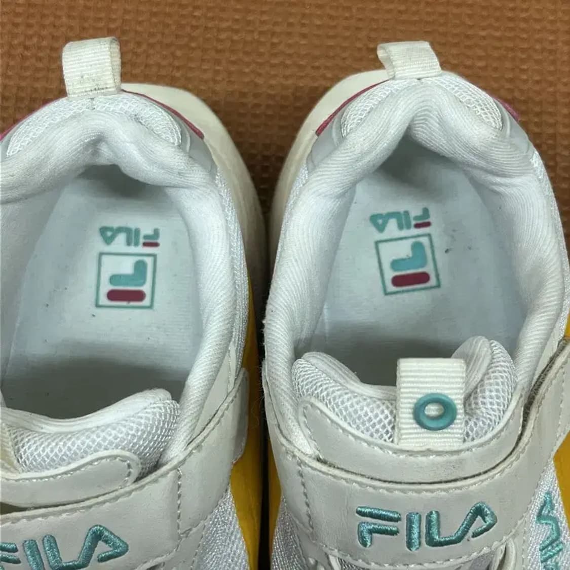 필라 벨로체 스니커즈 운동화 230 G07996 상품이미지6