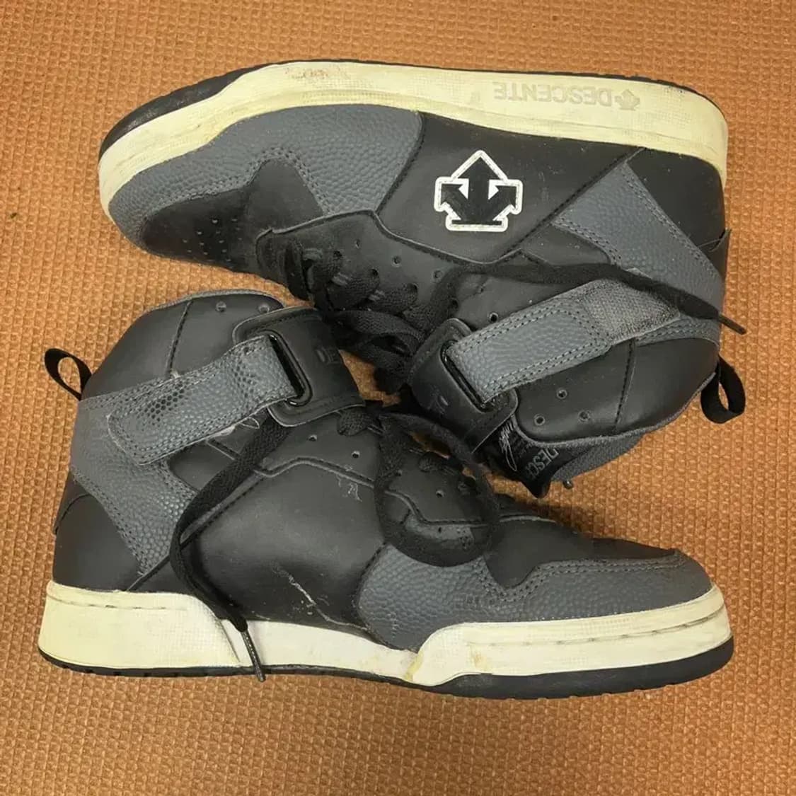 데상트 키높이 하이탑 스니커즈 운동화 240 G08343 상품이미지3