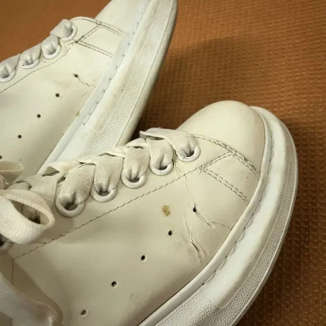 알렉산더맥퀸 오버솔 스니커즈 운동화 37.5 G08362 상품이미지6