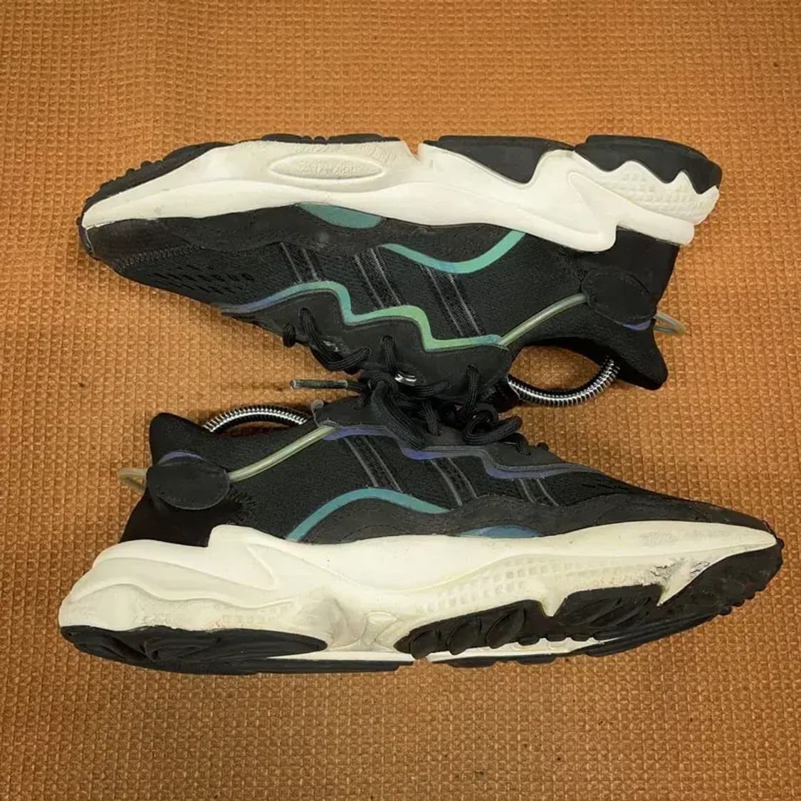 아디다스 오즈위고 스니커즈 운동화 240 G08364 상품이미지3