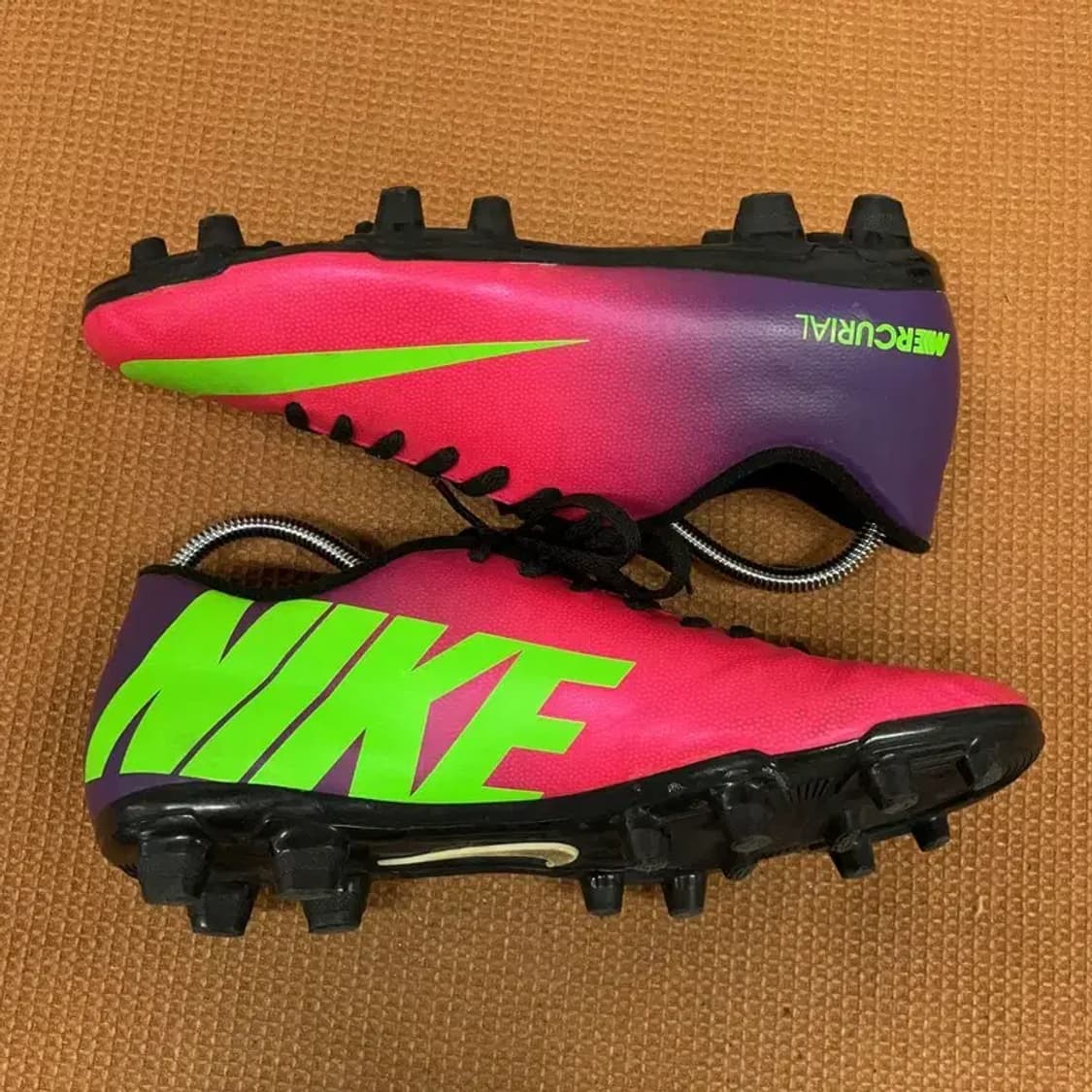 나이키 머큐리얼 볼텍스 FG 핑크 축구화 신발 250 G08390 상품이미지3