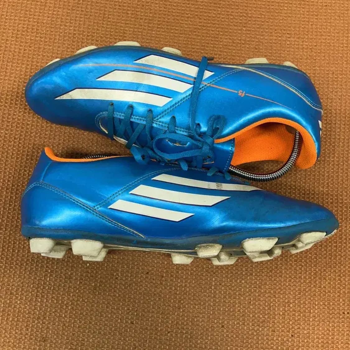 아디다스 F5 TRX HG 남자 축구화 270 G08417 상품이미지3