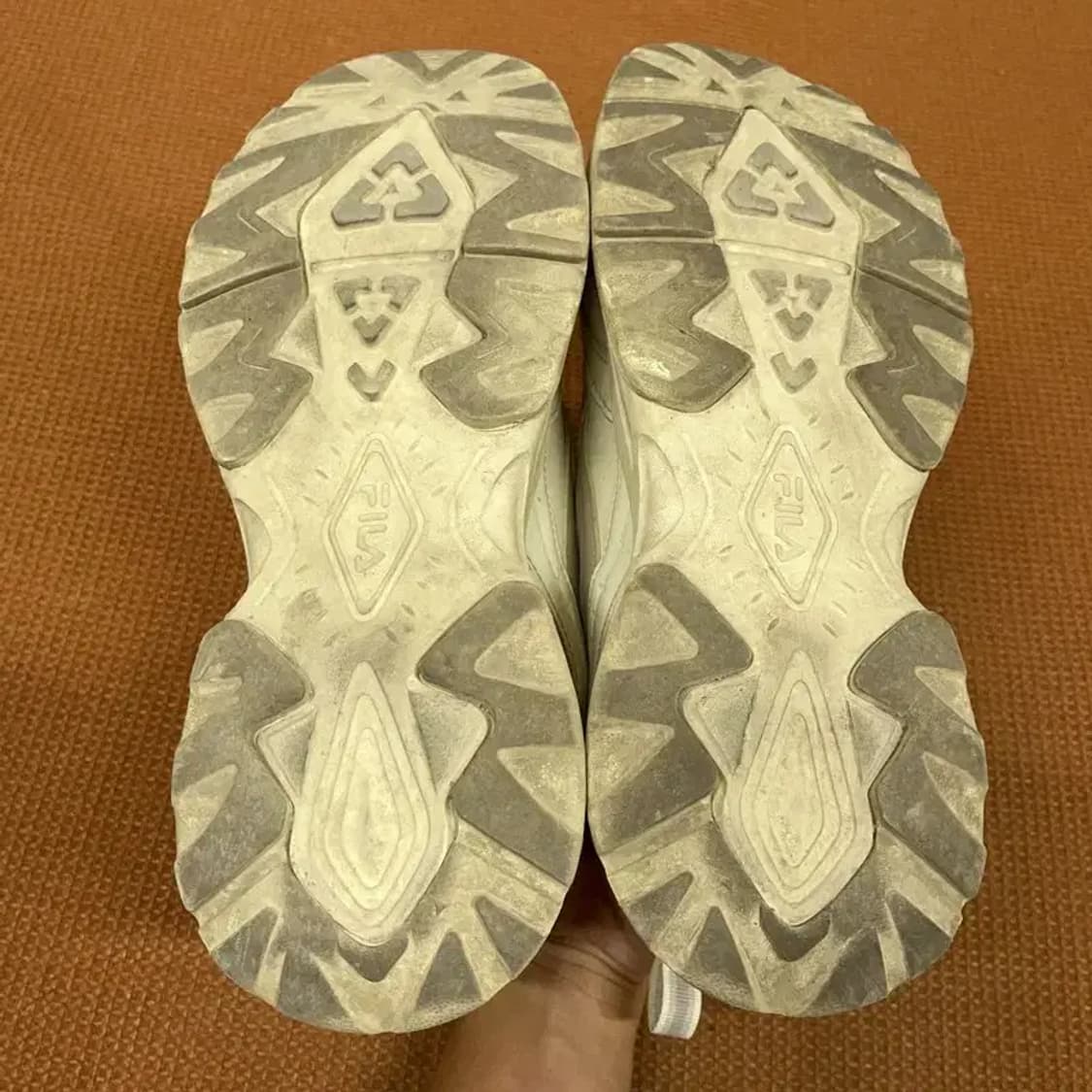 필라 FILA 어글리슈즈 운동화 남자 신발 270 G08449 상품이미지4