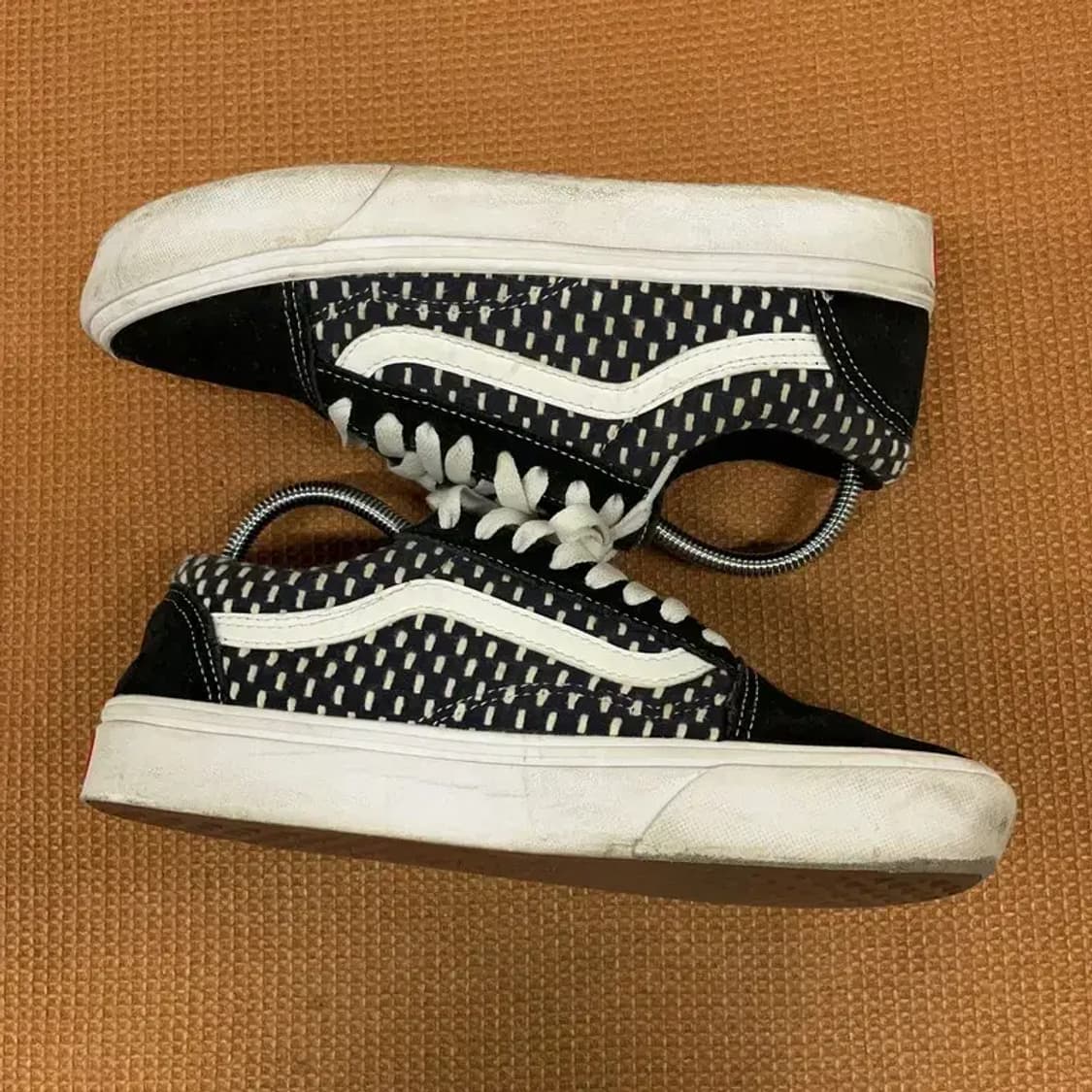 반스 엠브로더리 컴피쿠시 스니커즈 운동화 250 G08492 상품이미지3