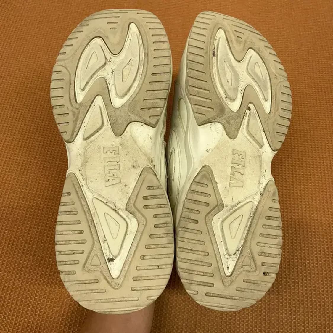 휠라 레이플라이드 스니커즈 운동화 UK8 G08493 상품이미지4