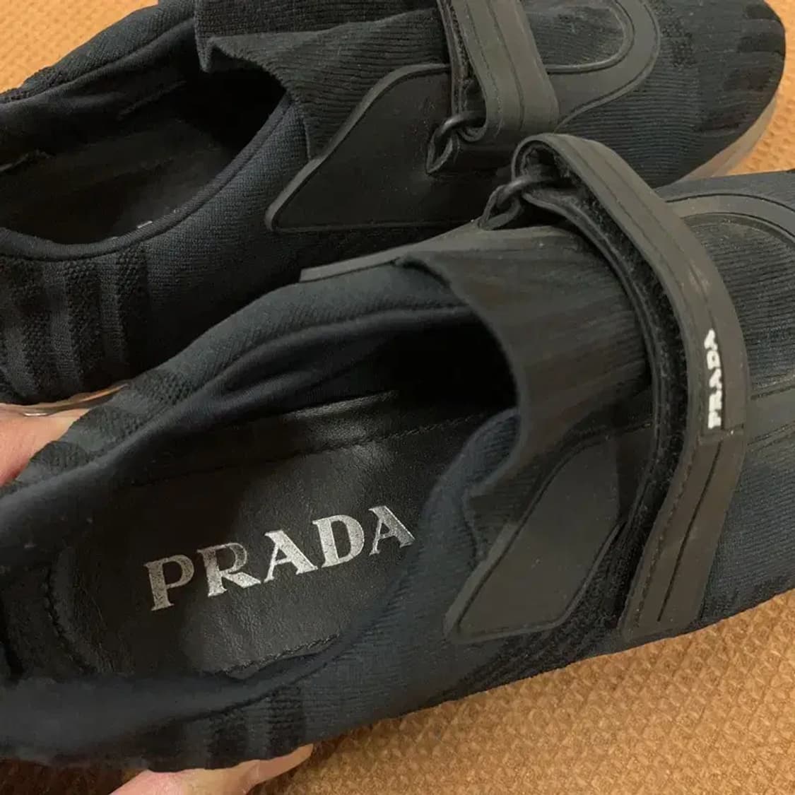 프라다 정품 클라우드 버스트 에어 스니커즈 운동화 36 G08525 상품이미지5