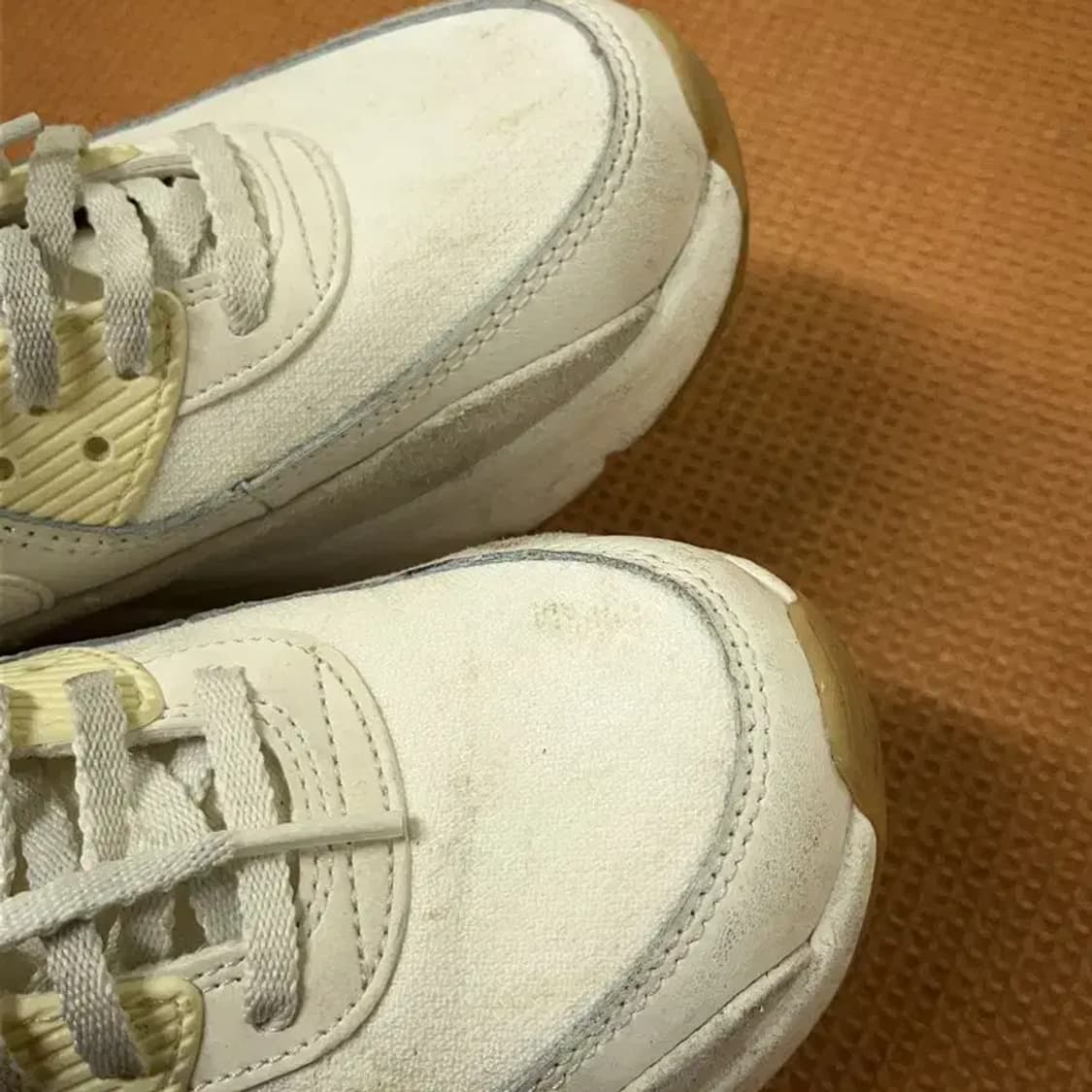 나이키 에어맥스 90 LV8 스니커즈 운동화 240 G08540 상품이미지6