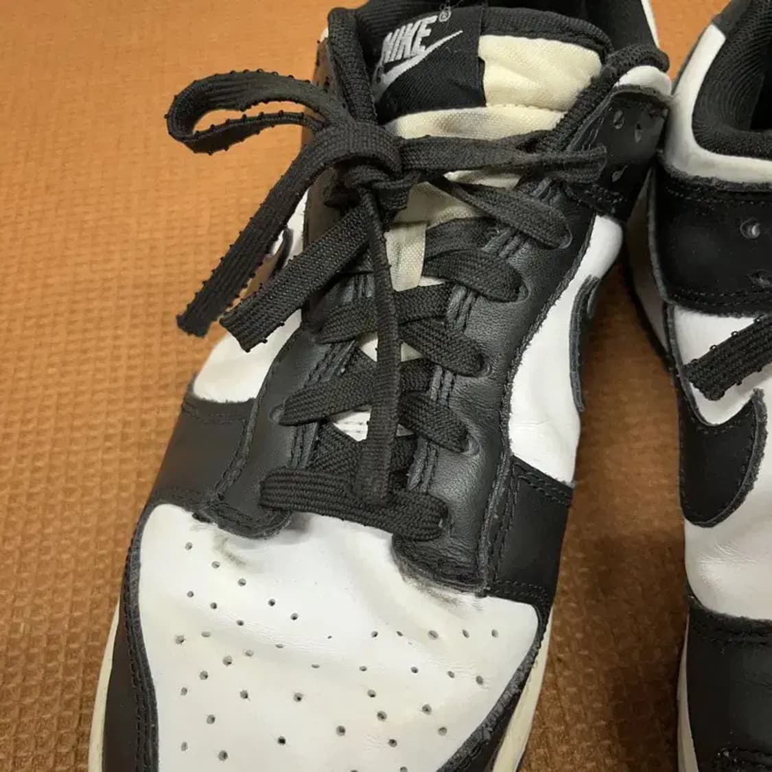 나이키 덩크 범고래 로우 레트로 블랙 스니커즈 250 G08544 상품이미지6