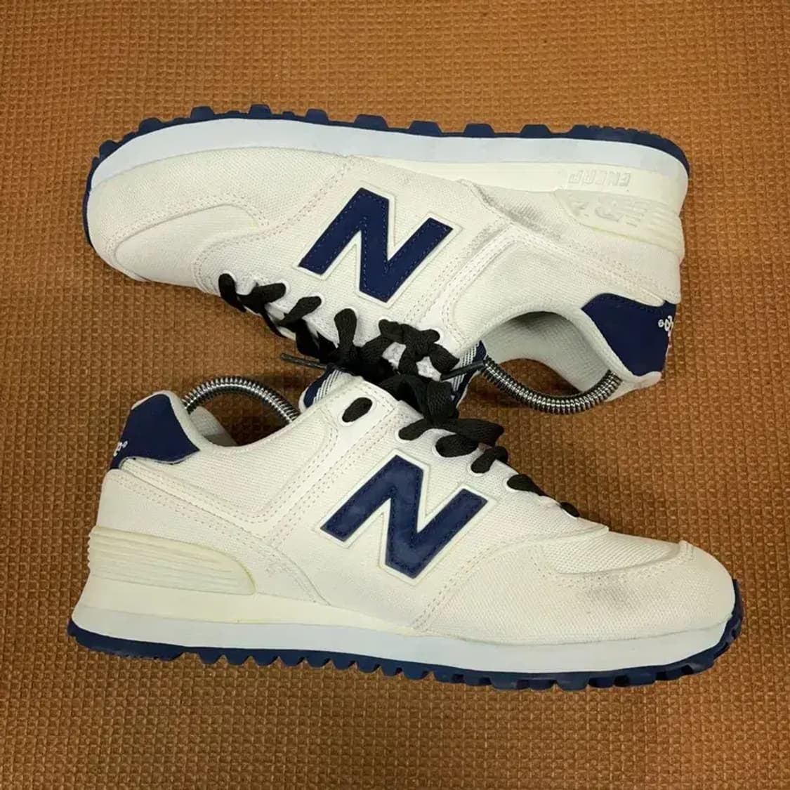 뉴발란스 574 캐쥬얼 스니커즈 운동화 245 G08545 상품이미지3