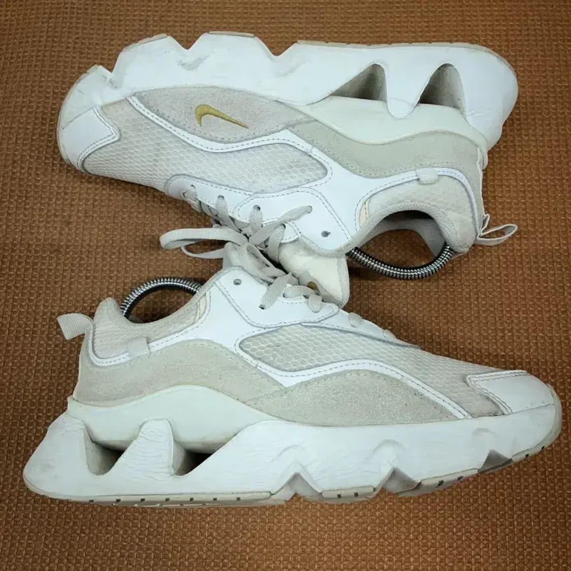 나이키 서밋 화이트 메탈릭 골 245 G08552 상품이미지3