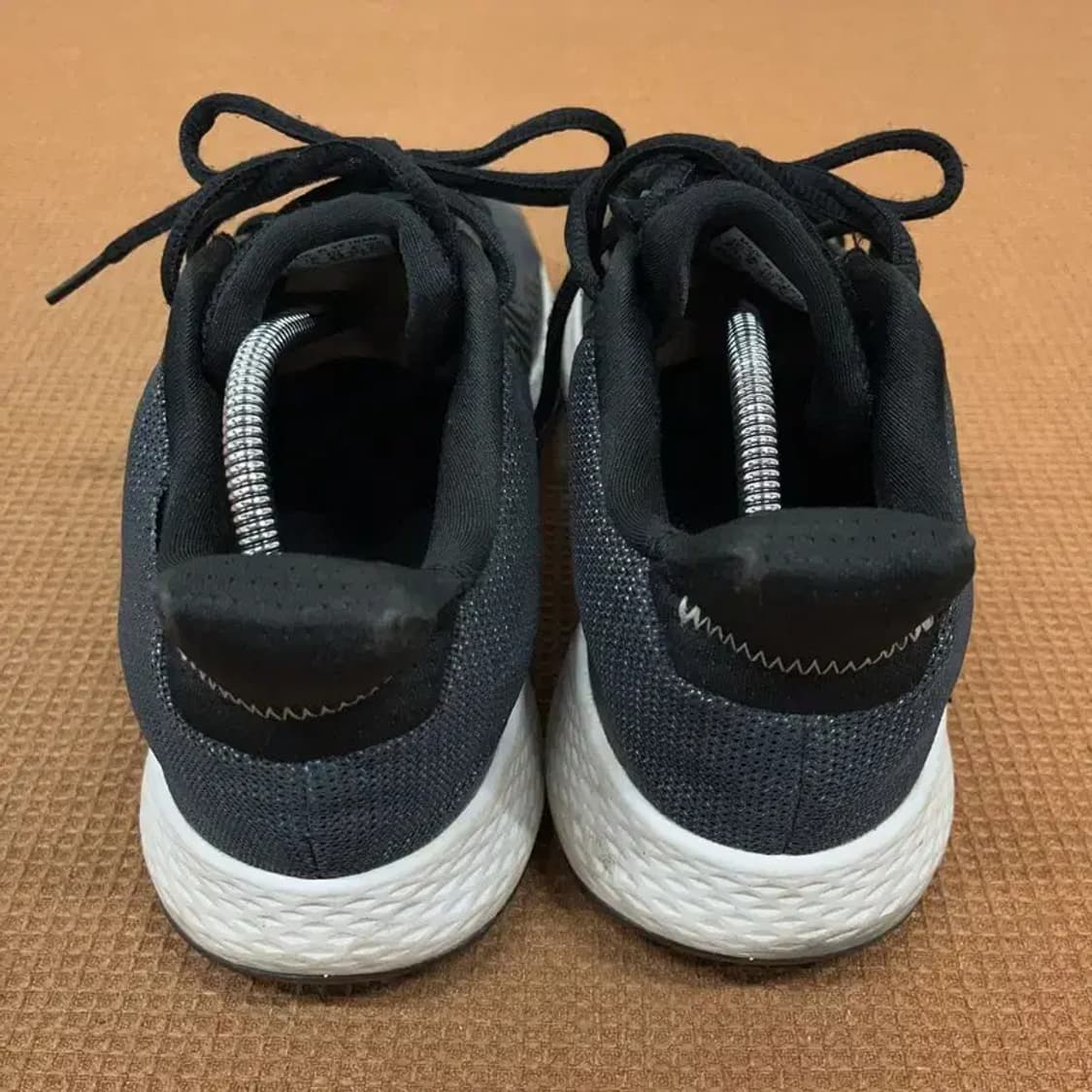 아디다스 캐쥬얼 블랙 운동화 런닝화 265 G08558 상품이미지2