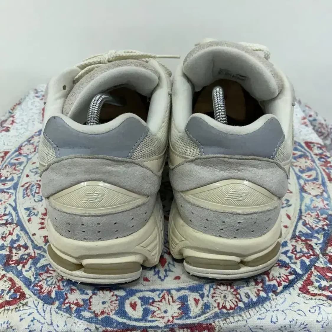 뉴발란스 2002R 베이지 운동화 신발 275 E00065 상품이미지2