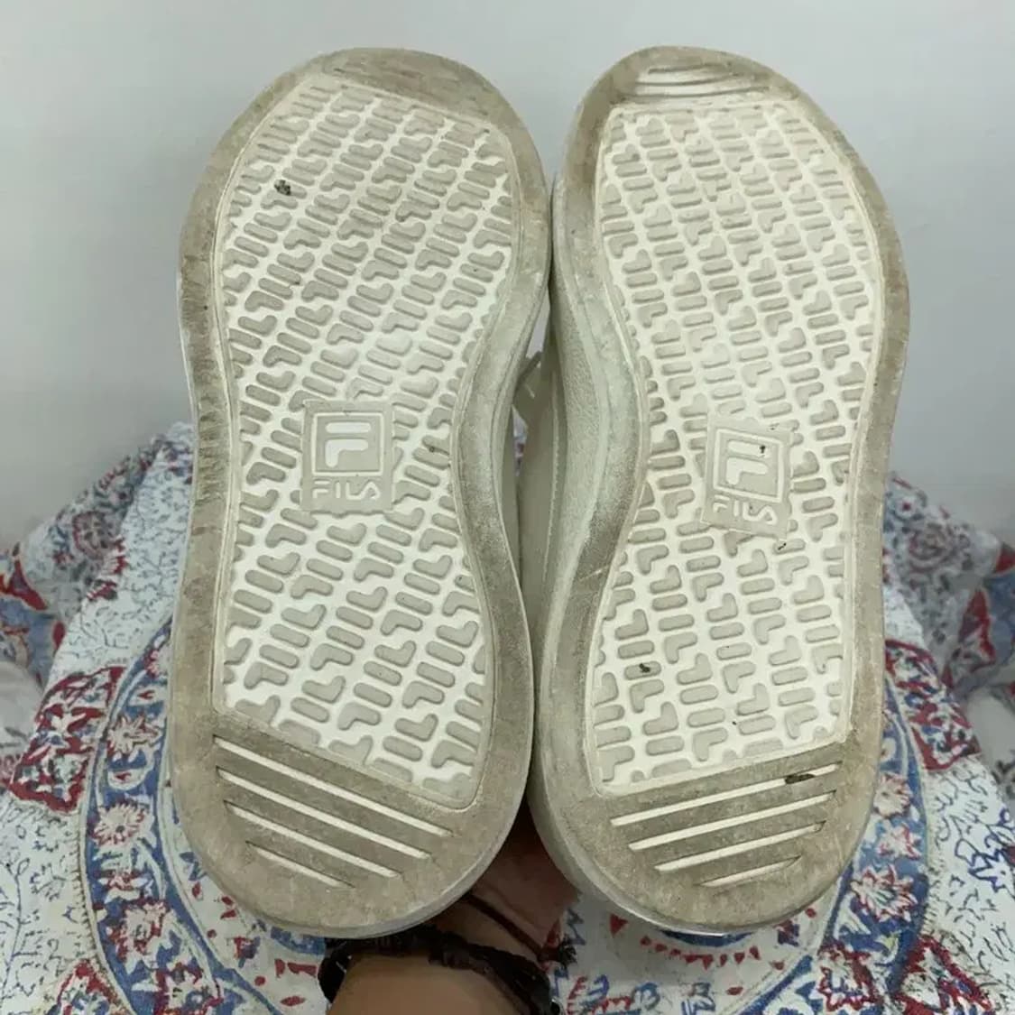 필라 휠라 코트 플럼피 어스터치 스니커즈 운동화 250 E00074 상품이미지4