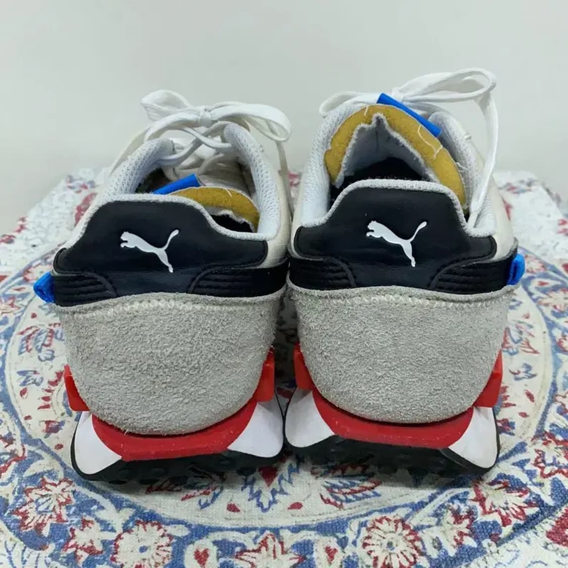 푸마 퓨처 라이더 플레이 온 스니커즈 265 E00086 상품이미지2