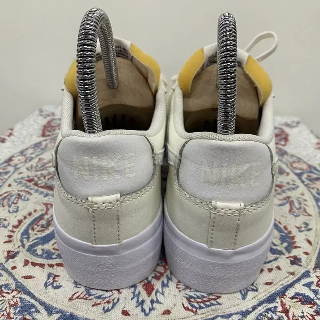 나이키 블레이저 로우 플랫폼 스니커즈 운동화 245 E00107 상품이미지2