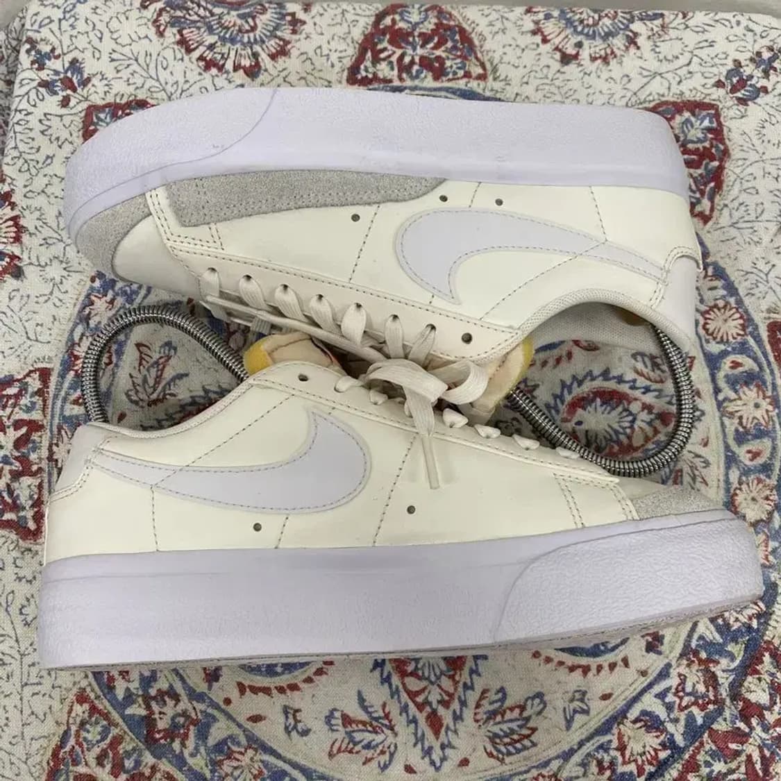 나이키 블레이저 로우 플랫폼 스니커즈 운동화 245 E00107 상품이미지3